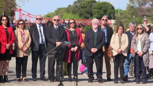 Lee más sobre el artículo «Encuentro a dos orillas»: Reconocimiento de la Prefectura Naval Uruguaya, Prefect. Naval Argentina y ADES en el rescate de vidas humanas en las dos orillas