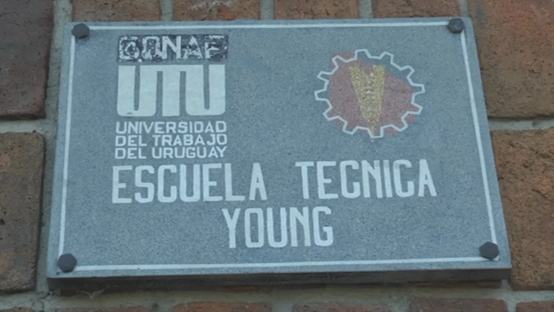 En este momento estás viendo Visita de Lorena Ponce de León a Escuela Técnica Young