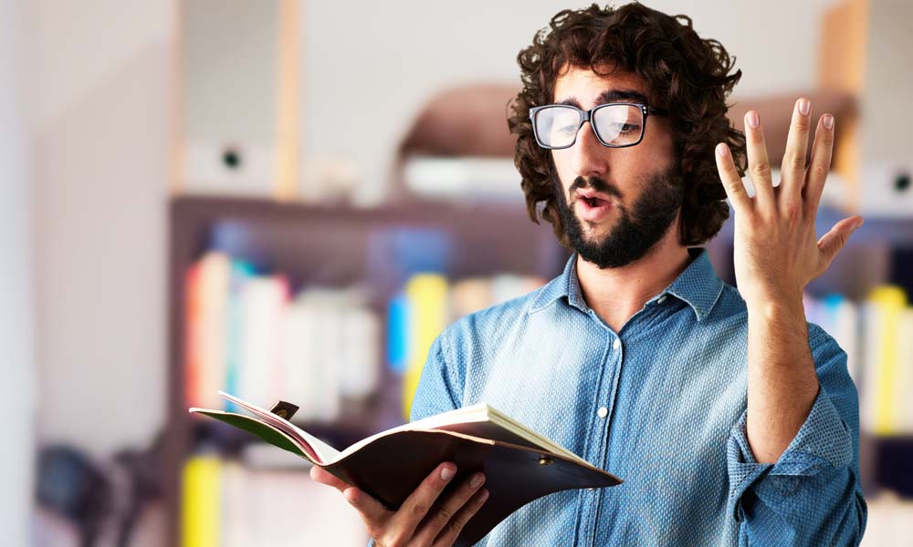 En este momento estás viendo Lectura en voz alta y participación estudiantil en el Día del Libro – Escuela Técnica Colón
