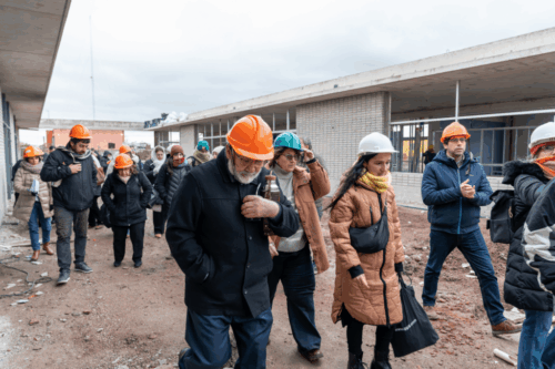 Visitas en la futura Escuela Politécnica de UTU en Casavalle