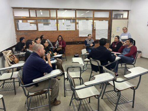 Taller para las familias de 8vo grado: Acompañando a nuestros estudiantes en sus tareas escolares