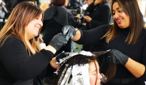 La Escuela de Belleza realizó una jornada de actualización docente a cargo de una destacada profesional