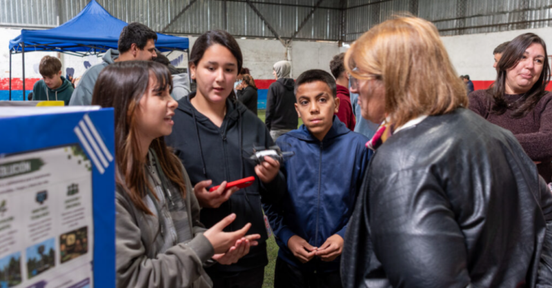 Junto a la comunidad educativa: autoridades de UTU recorrieron centros de Cerro Largo y Tacuarembó