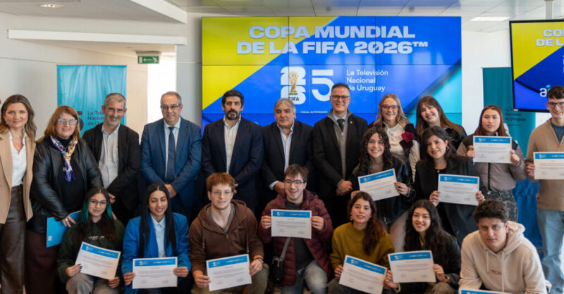 Estudiantes de UTU fueron protagonistas de la histórica transmisión del Mundial 2026 realizada por Medios Públicos