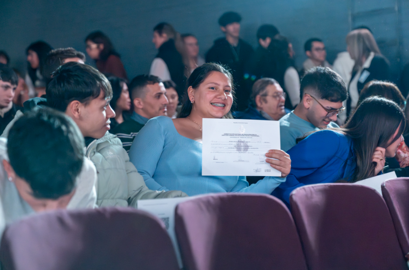 En este momento estás viendo “Un corazón especial para la educación técnica”: 160 títulos fueron entregados en Maldonado en una nueva instancia para celebrar el egreso