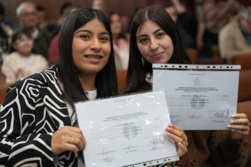 Más de 200 egresados celebraron y recibieron su título en Tacuarembó