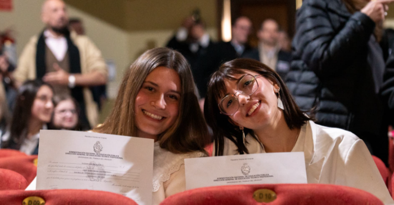 Una meta cumplida: la ciudad de Minas recibió una nueva celebración de «Egresé» con 80 titulados de bachillerato y terciaria