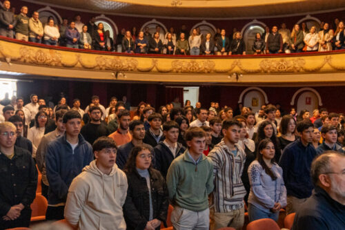«Apostaron a quedarse y seguir formándose»: Salto celebró a una nueva generación de más de 350 egresados en todo el departamento