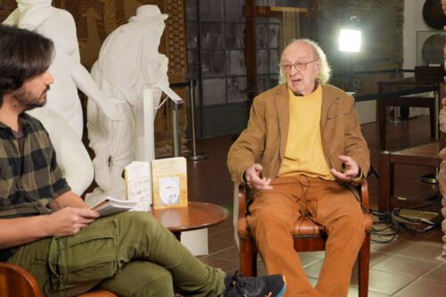 Un sábado con Walter Tournier: el museo se llenó para escuchar, mirar y encontrarse con el artista
