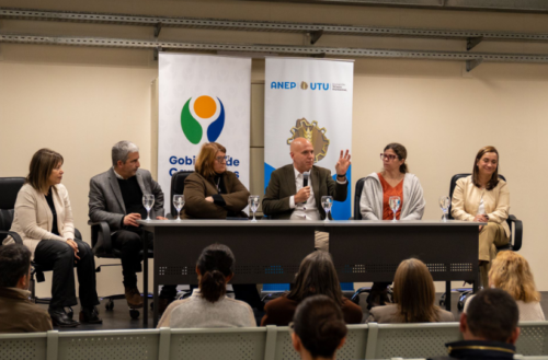 Estudiantes de Las Piedras participarán en el diseño y la motorización de sillas de ruedas junto al Centro de Rehabilitación del Sur