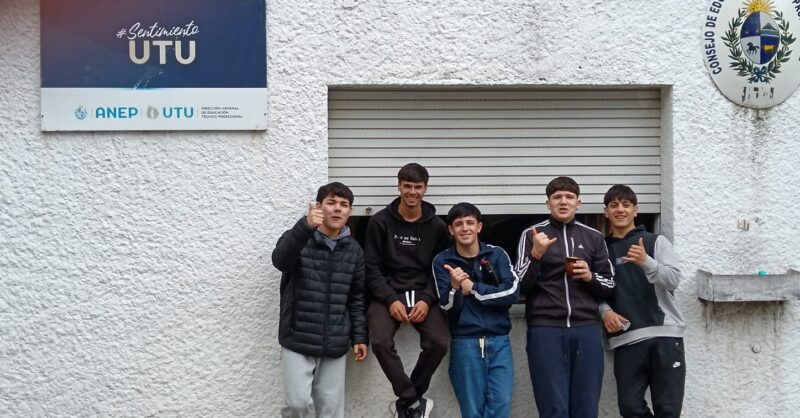 Muestra anual de trabajos Escuela Agraria Sarandí Grande Anexo INAU